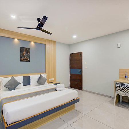 Hotel Park Lane Yelahanka Μπανγκαλόρ Εξωτερικό φωτογραφία