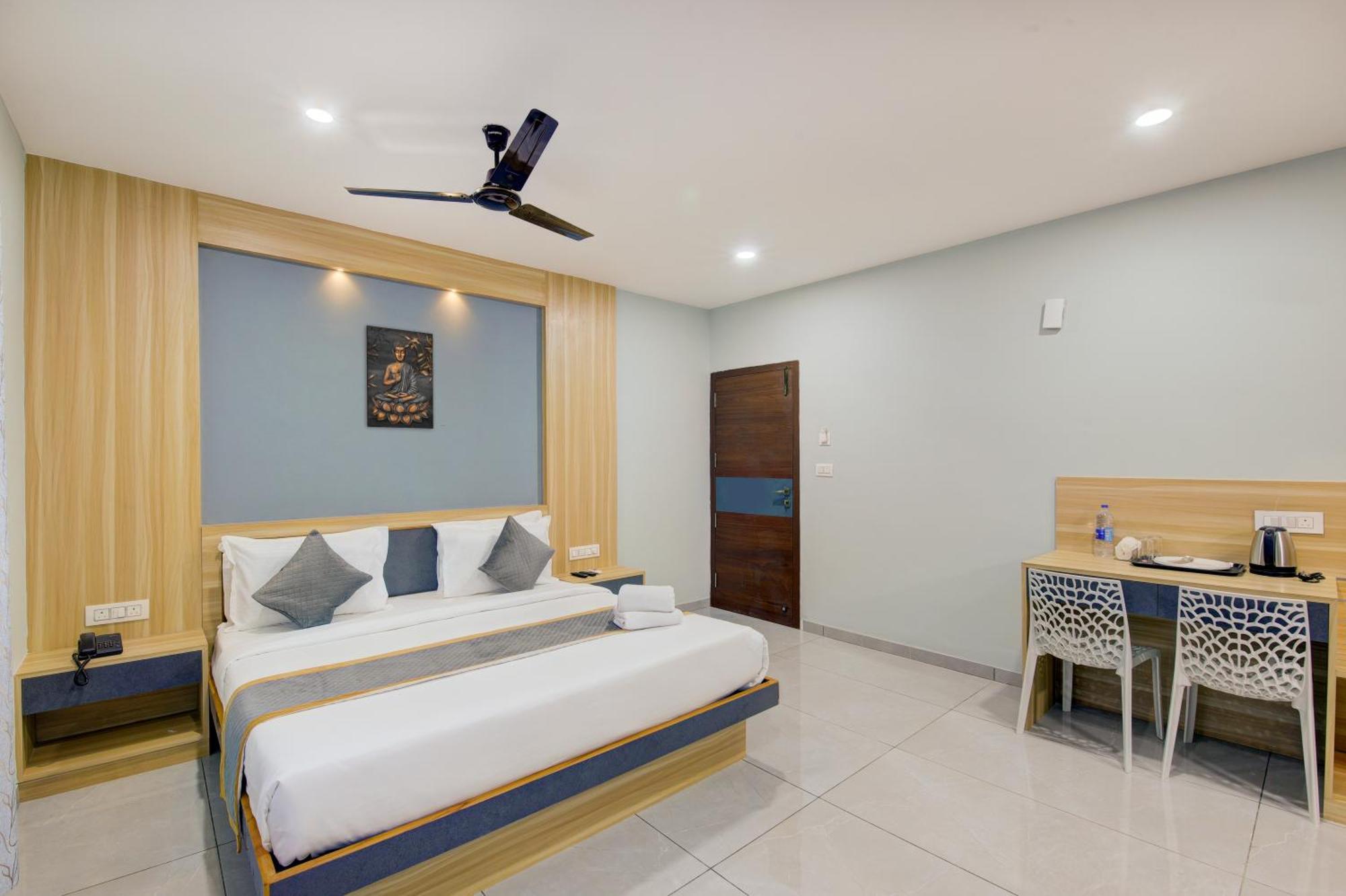 Hotel Park Lane Yelahanka Μπανγκαλόρ Εξωτερικό φωτογραφία